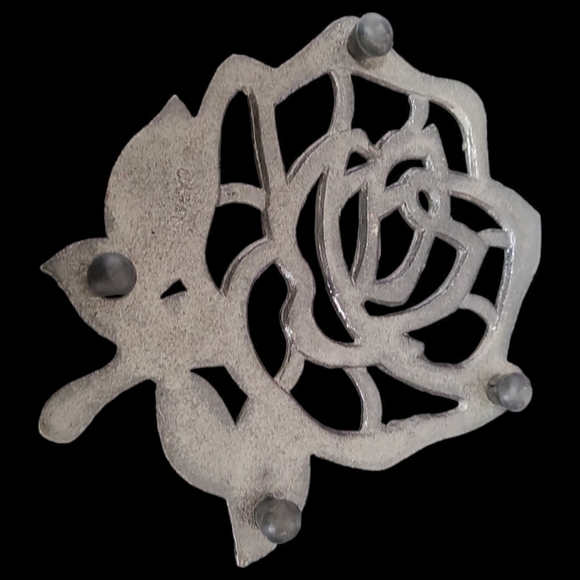 Vintage Cast Iron Rose Made in Japan - Picture 3 of 3